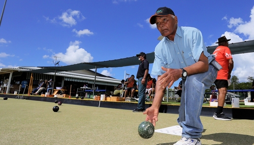 Thumbnail: Everyone a winner in Aboriginal bowls tournament