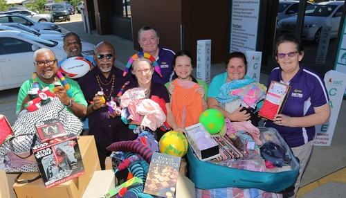 Thumbnail: Christmas sparkle showered on region’s needy