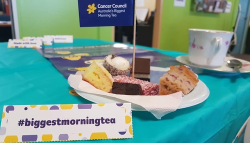 Thumbnail: Bundy raises a cup to Cancer research