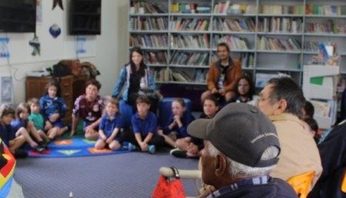 Thumbnail: Elders share memories with students